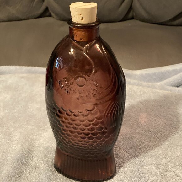 1920's Dr. Fisch’s Bitters-Wheaton Glass-Purple Amethyst Glass Fish Bottle-EUC - Picture 7 of 9